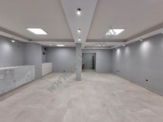 Commercial Space for Rent on Vllazën Huta Street, near the New Bazaar, Tirana, Albania.
For re Commercial Space for Rent on Vllazën Huta Street, near the New Bazaar, Tirana, Albania.
For re